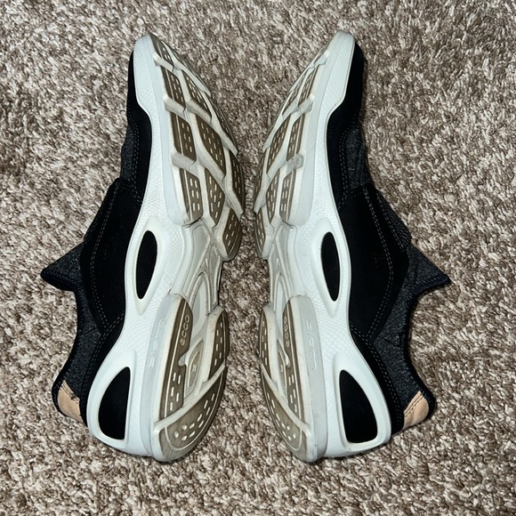 Ecco Biom black and white slip on 39/8-8.5 - Picture 3 of 6